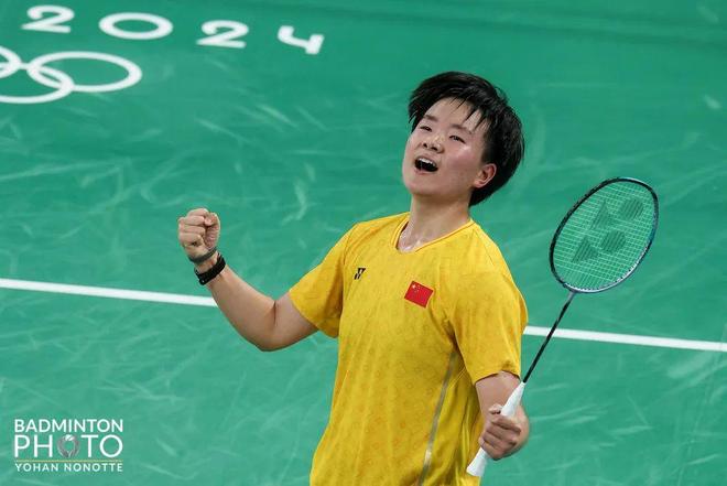 摸不清方向 摸不清方向