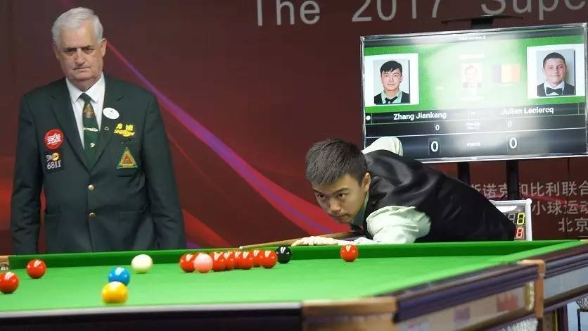 两脚传递直 两脚传递直