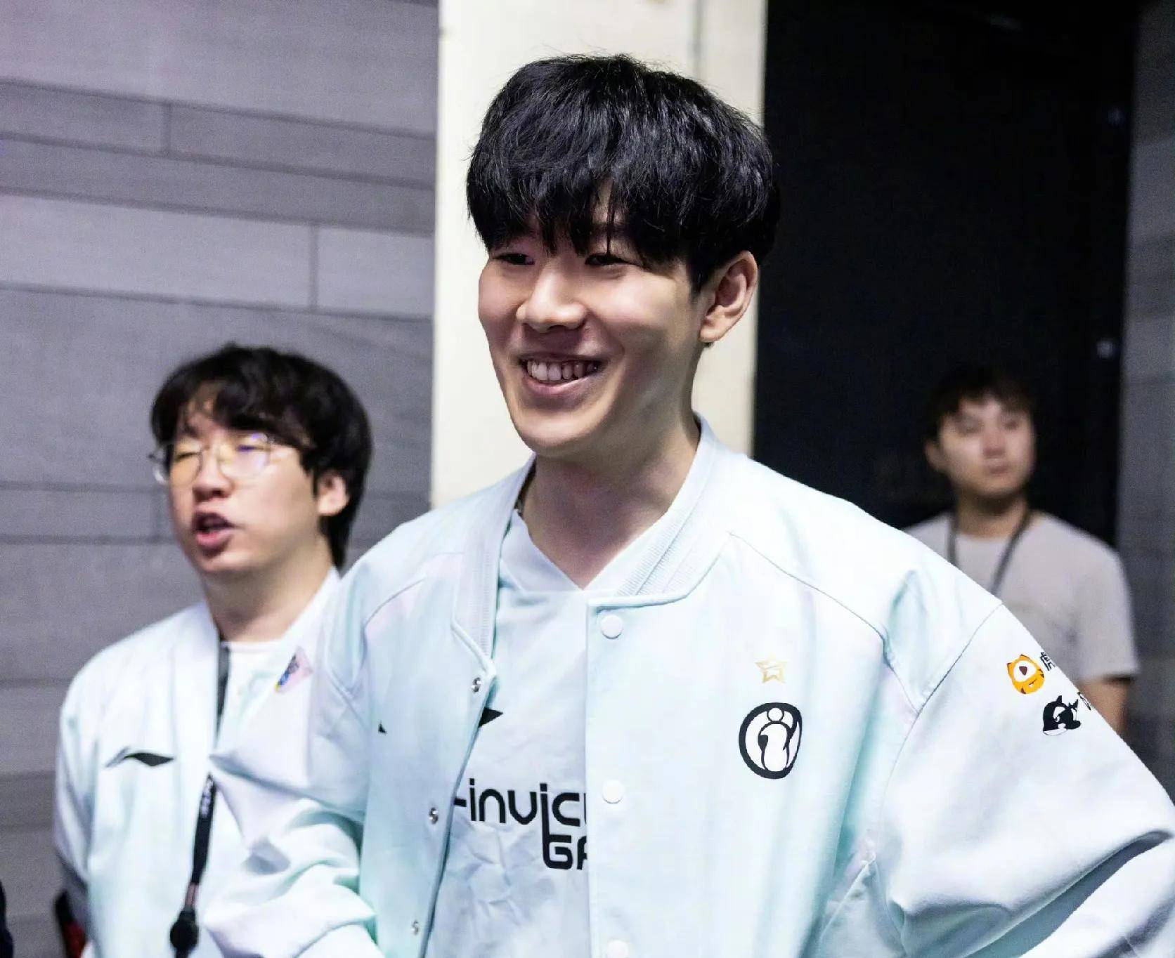 期注重技术 期注重技术